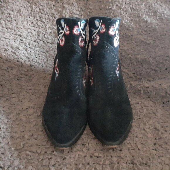REBECCA MINKOFF-LULU-Embroidered Black Suede Boots-8.5M-Excellent - Picture 3 of 7